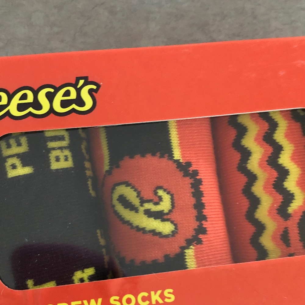 NWT Reeses Crew Socks - Picture 2 of 3